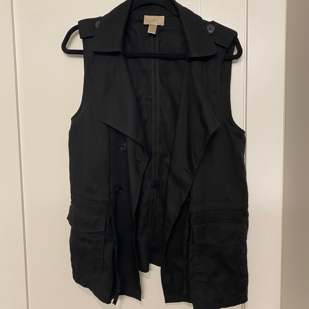 Loft Black Vest - Size M